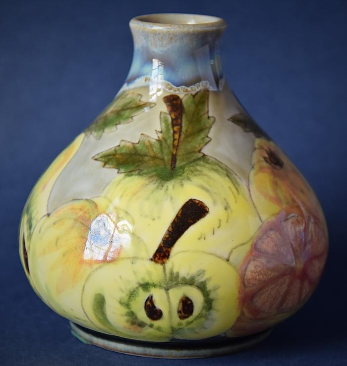 Cobridge Stoneware 209/3 Fruit Open Edition