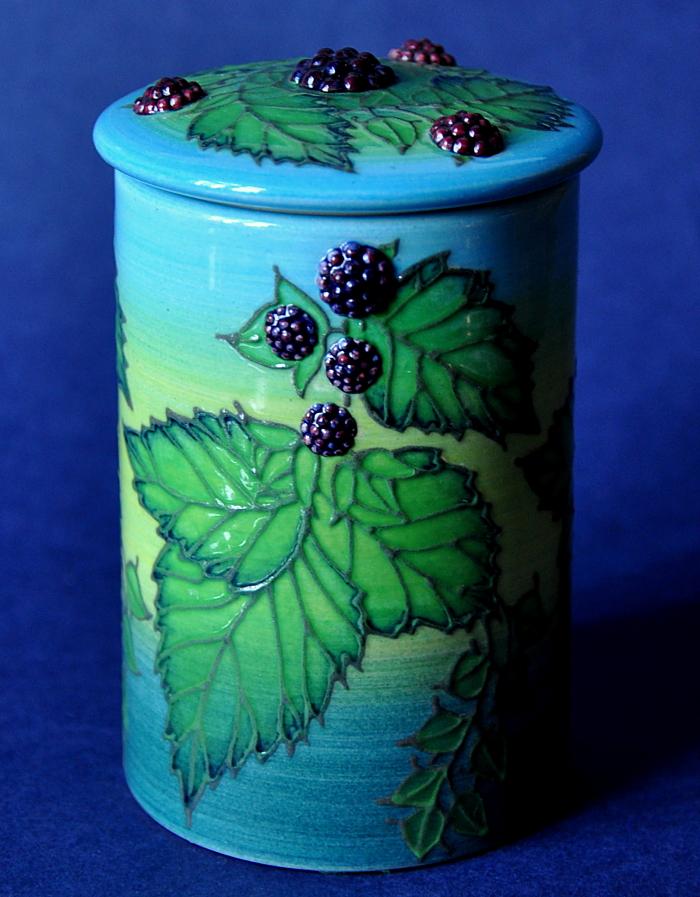 Bramble Box By Dennis Chinaworks