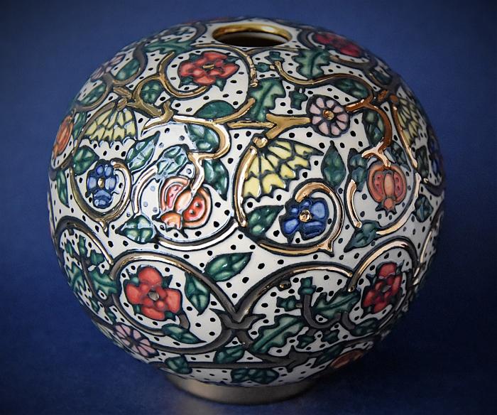 Dennis Chinaworks Elizabethan Textile XS Orb Sally Tuffin From the embroidery on a dress worn by Queen Elizabeth I A Numbered Edition
