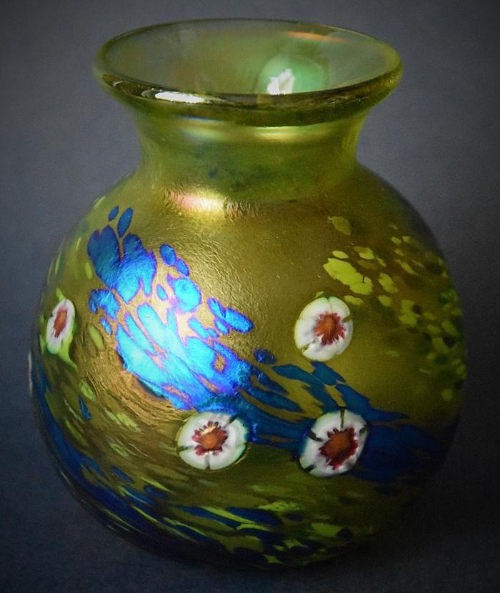 Green Vase With White Cane Flowers KAY2 Kayleigh Young Glass