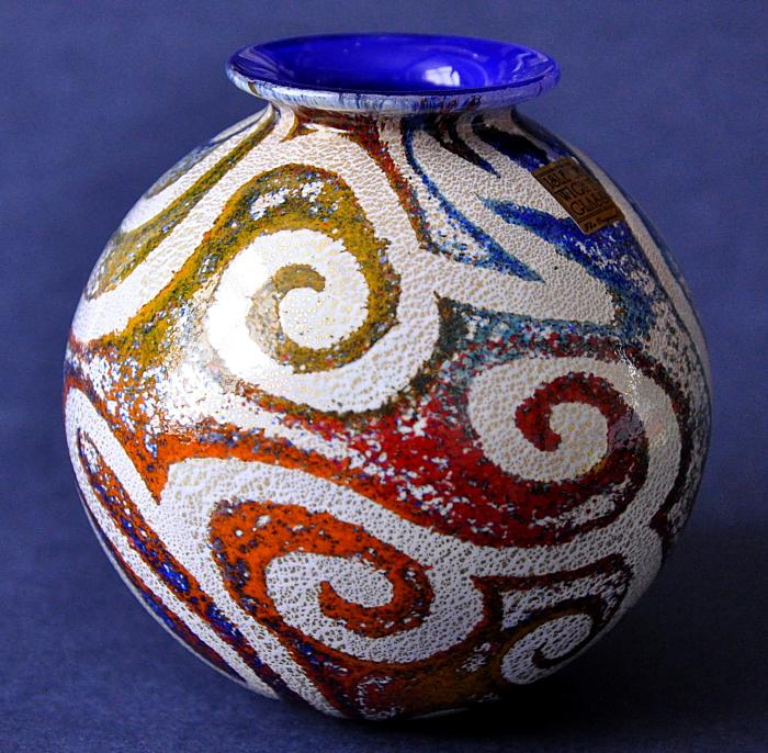 Isle Of Wight Glass Richard Golding Glass Bath Aqua Glass B&W Thornton