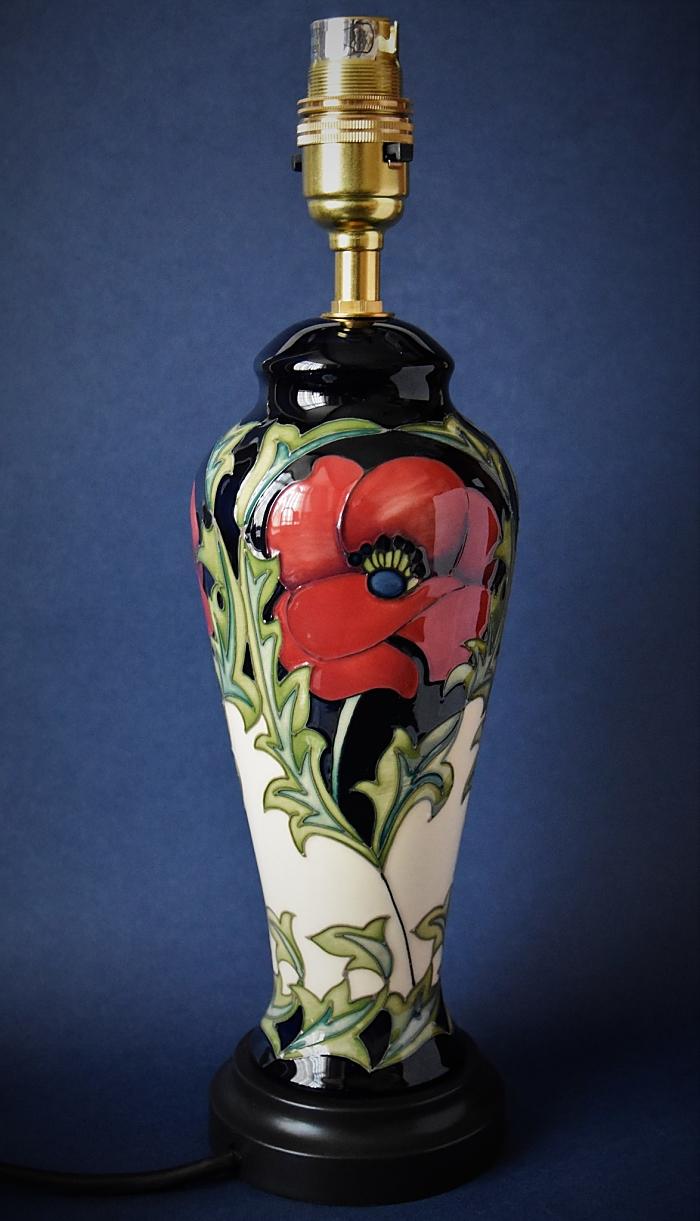 Moorcroft Pottery Lamp Pavot L122/8 Rachel Bishop Open Edition