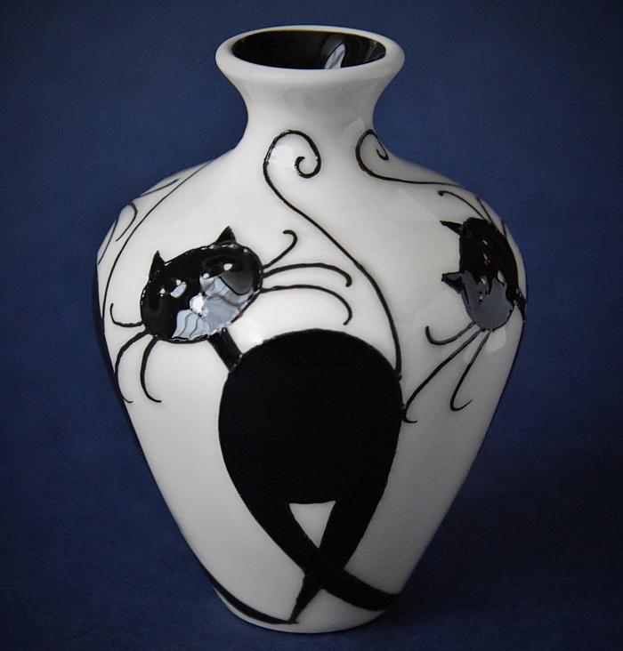 Moorcroft Pottery 03/4 Feline Friends Nicola Slaney An Open Edition