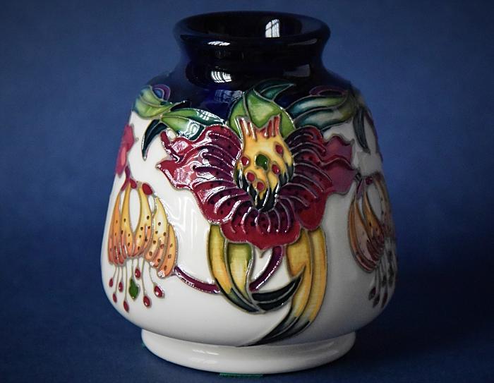 Moorcroft Pottery 198/3 Anna Lily Nicola Slaney An Open Edition