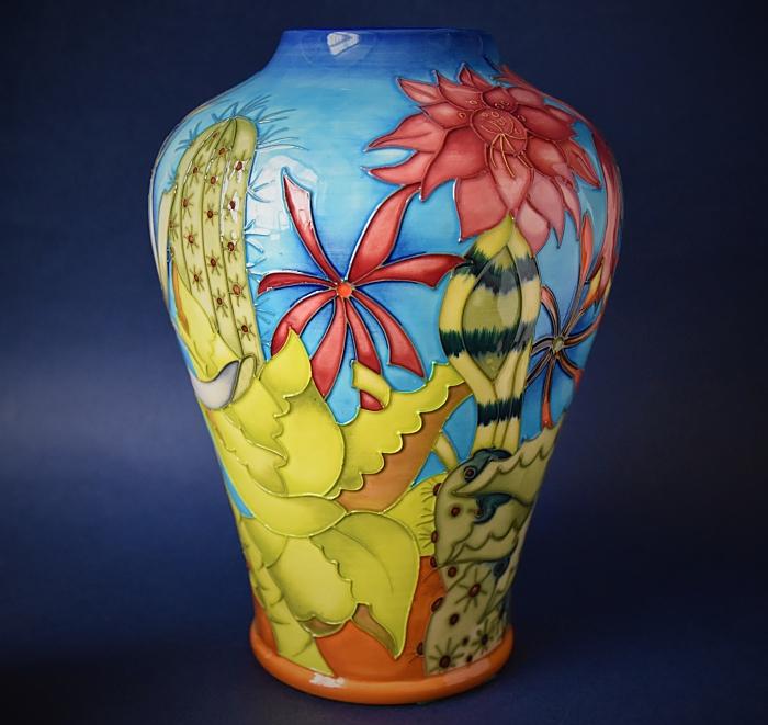 Moorcroft Pottery Arizona 576/9 Jeanne McDougall An Open Edition