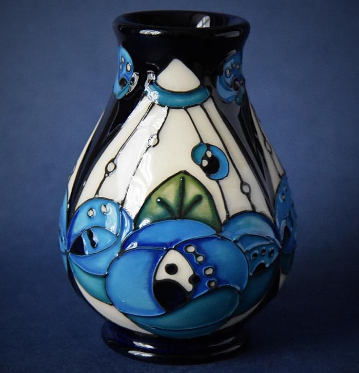 Moorcroft Pottery Rennie Rose Blue Inspired By Charles Rennie Mackintosh 7/3 Rachel Bishop Open Edition