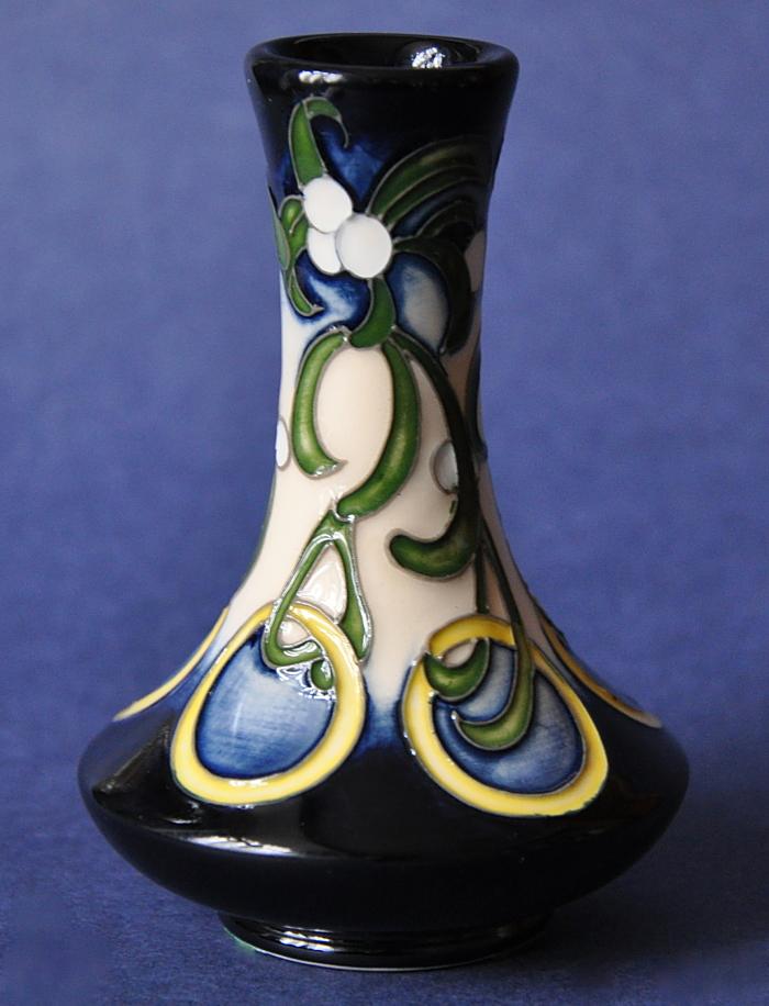 Moorcroft Pottery Five Gold Rings Kerry Goodwin Open Edition