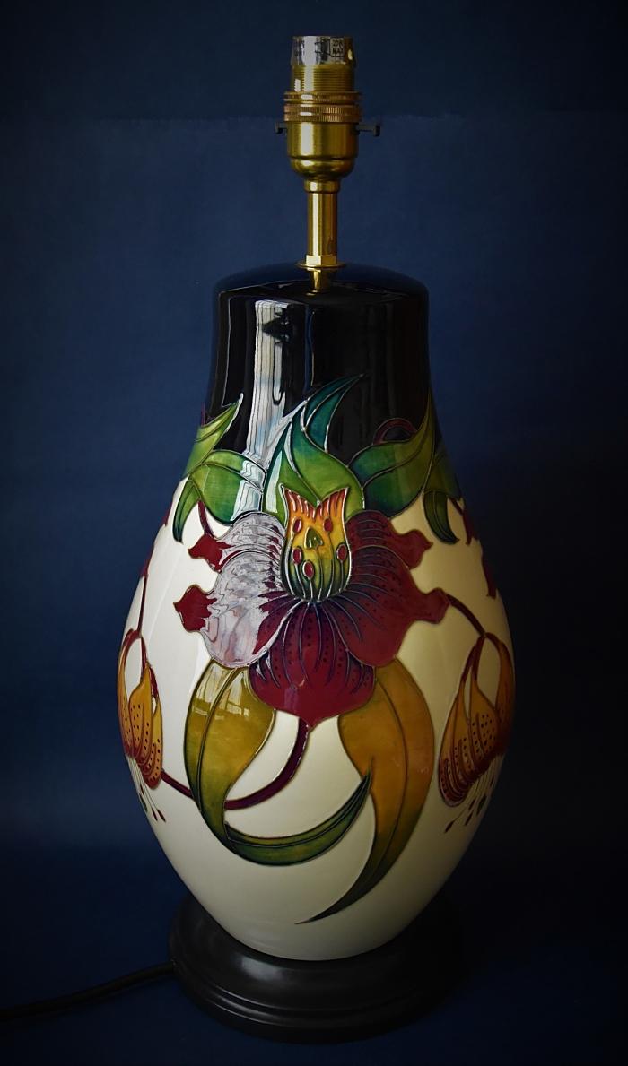 Moorcroft Pottery L117/12 Anna Lily Lamp Nicola Slaney An Open Edition