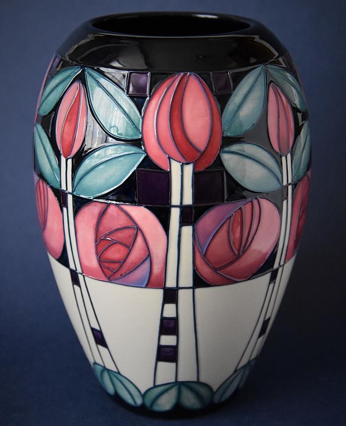 Moorcroft Pottery Mackintosh Collection Kingsborough Gardens 102/7 Emma Bossons Numbered Edition