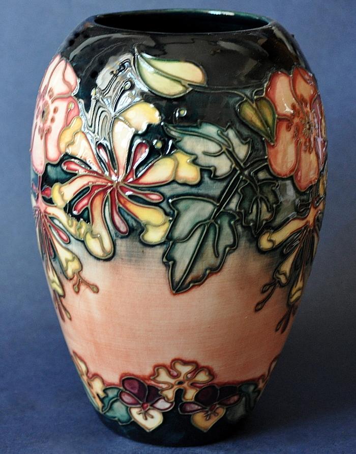 Moorcroft Pottery Oberon 102 7 Rachel Bishop