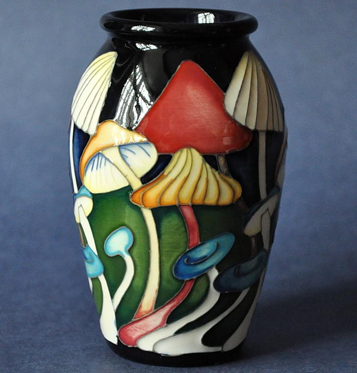 Moorcroft Pottery Pixie Parasols 393/4 Emma Bossons