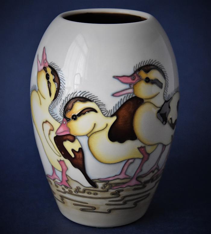 Moorcroft Pottery 102/5 Spring Ducklings Kerry Goodwin An Numbered Edition