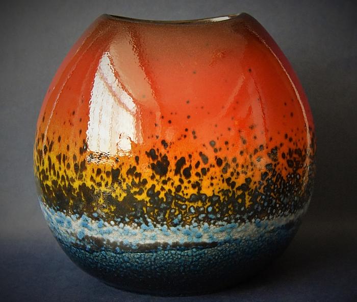 Poole Pottery Sunset 20 cm Purse Vase