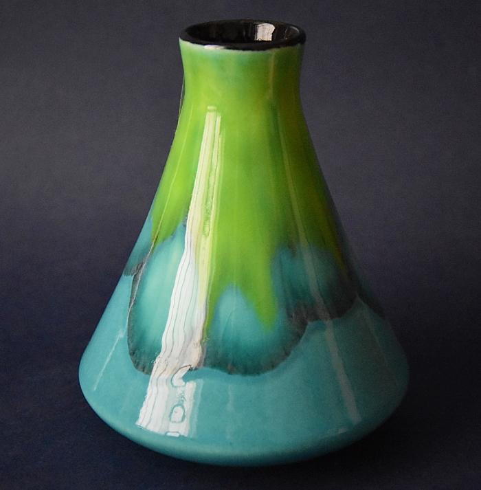 Poole Pottery Tallulah 12cm Conical Bud Vase