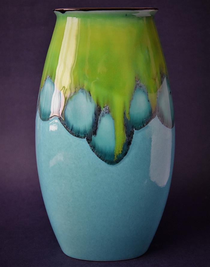 Poole Pottery Tallulah Manhattan Vase