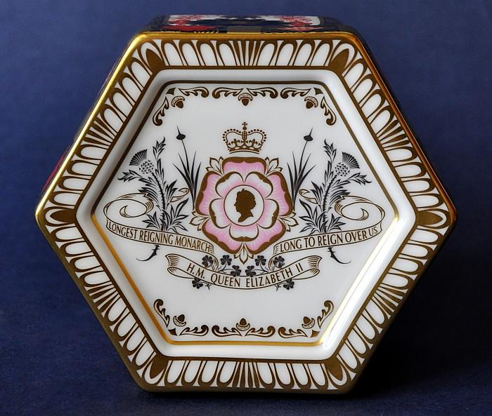 Royal Crown Derby Longest Reigning Monarch Commemorative Imari Keepsake Box Limited Edition of 250