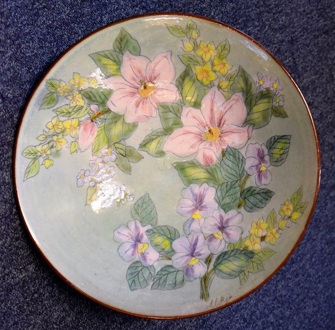 Chelsea Pottery 32cm Floral Bowl With Pink Flowers