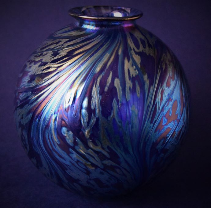 Blue Vine Round Pot Large Isle of Wight Studio Glass