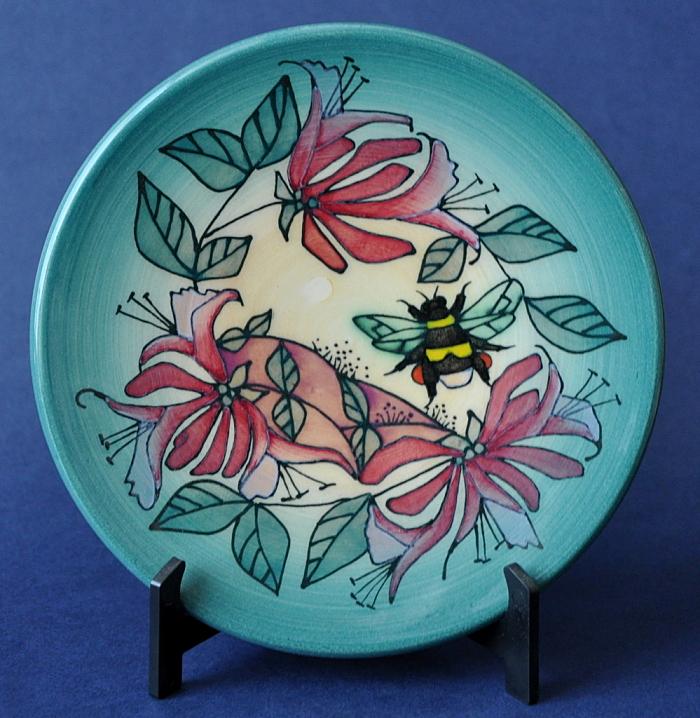 Dennis Chinaworks Humble Bee Roundel Sally Tuffin