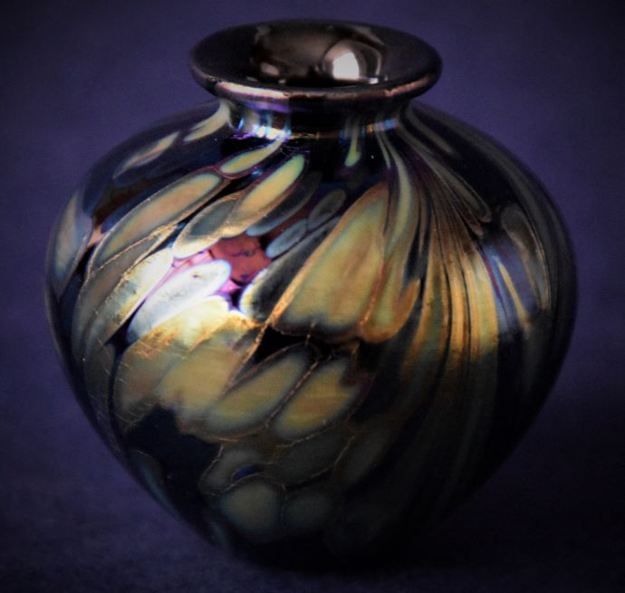  Featherspray Noir Amphora Small Isle of Wight Studio Glass