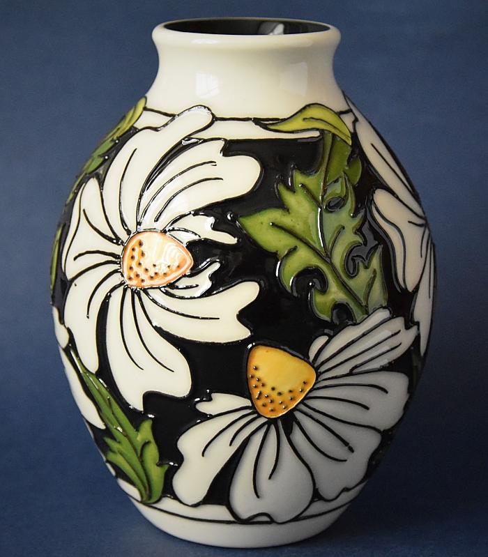 Moorcroft Pottery 3/5 Phoebe Summer Rachel Bishop Open Edition