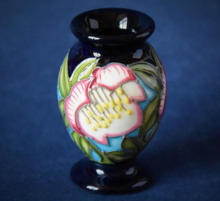 Moorcroft Pottery 370/2 Helleborus Kerry Goodwin An Open Edition