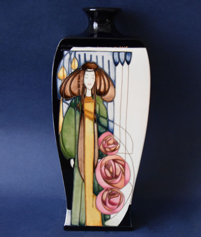 Moorcroft Pottery 39/12 Let Glasgow Flourish Vicky Lovatt A Numbered Edition