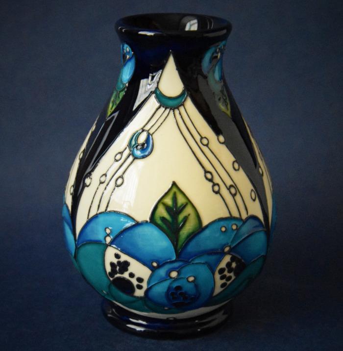 Moorcroft Pottery 7/5 Rennie Rose Blue Rachel Bishop An Open Edition