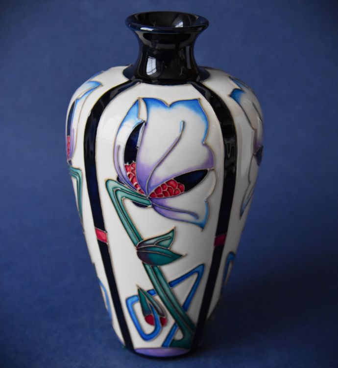 Moorcroft Pottery Homage 72/6 Rachel Bishop An Open Edition