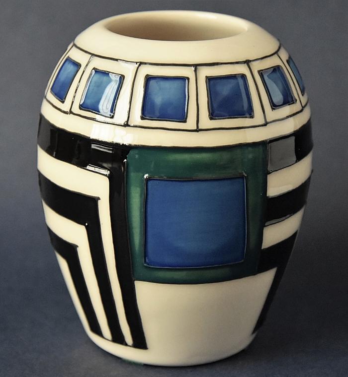 Moorcroft Pottery Mackintosh Collection Modernity 102/3 Emma Bossons Open Edition Order by phone +44 01789 269405