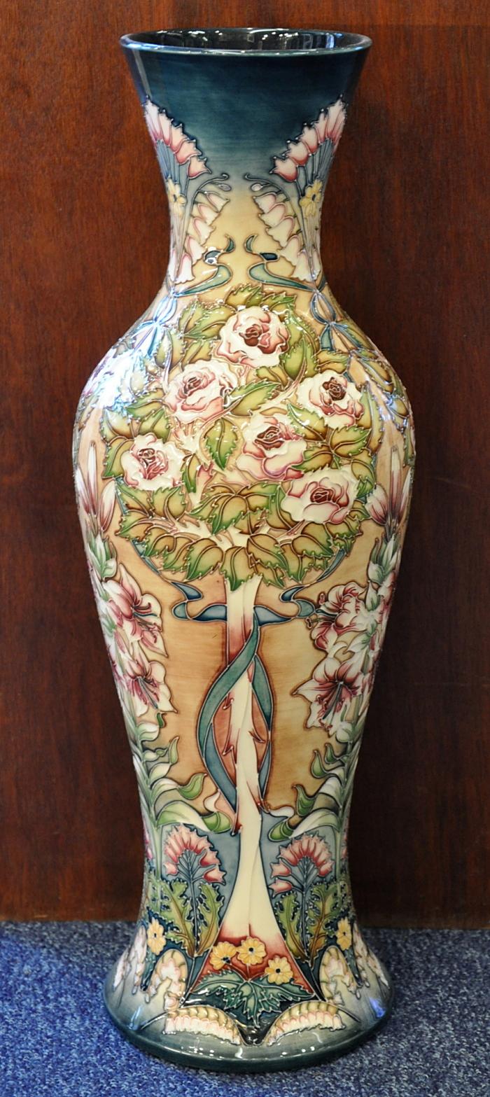 Moorcroft Pottery Owlpen Manor 93/20 Rachel Bishop 47/100