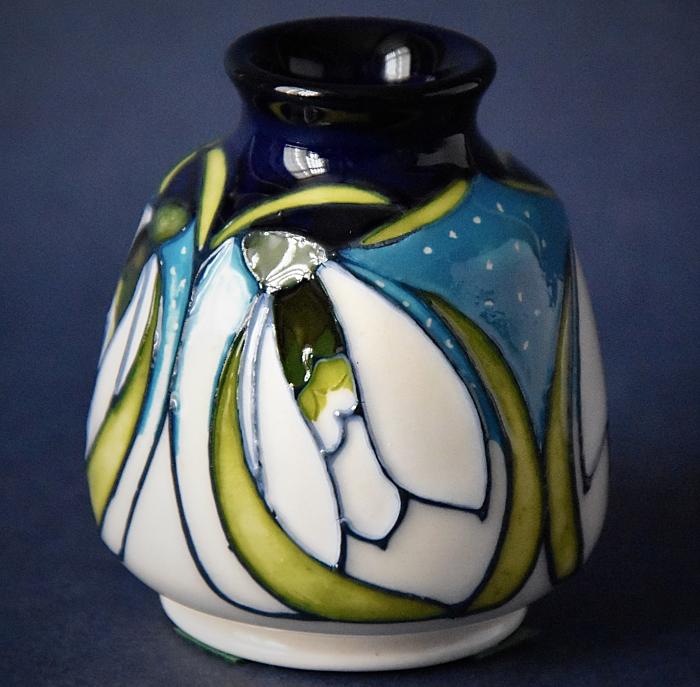 Moorcroft Pottery 198/2 Forde Abbey Vicky Lovatt Open Edition