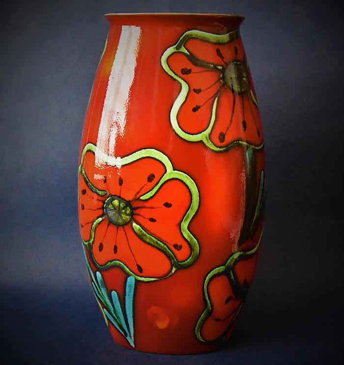 Poole Pottery Poppyfield 26cm Manhattan Vase